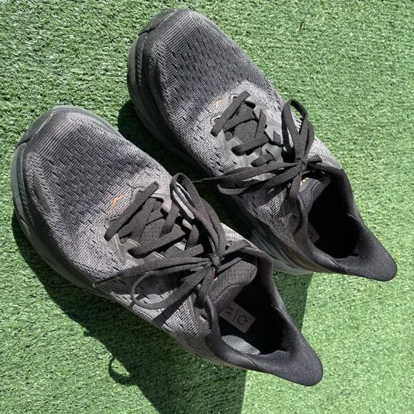 HOKA CLIFTON 8, Size 9.5 WOMEN'S SHOES CHARCOAL GRAY - Picture 3 of 9